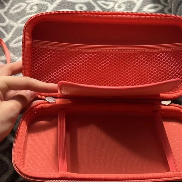 Nintendo Switch lite bundle with extra long charging cable - Picture 10 of 10